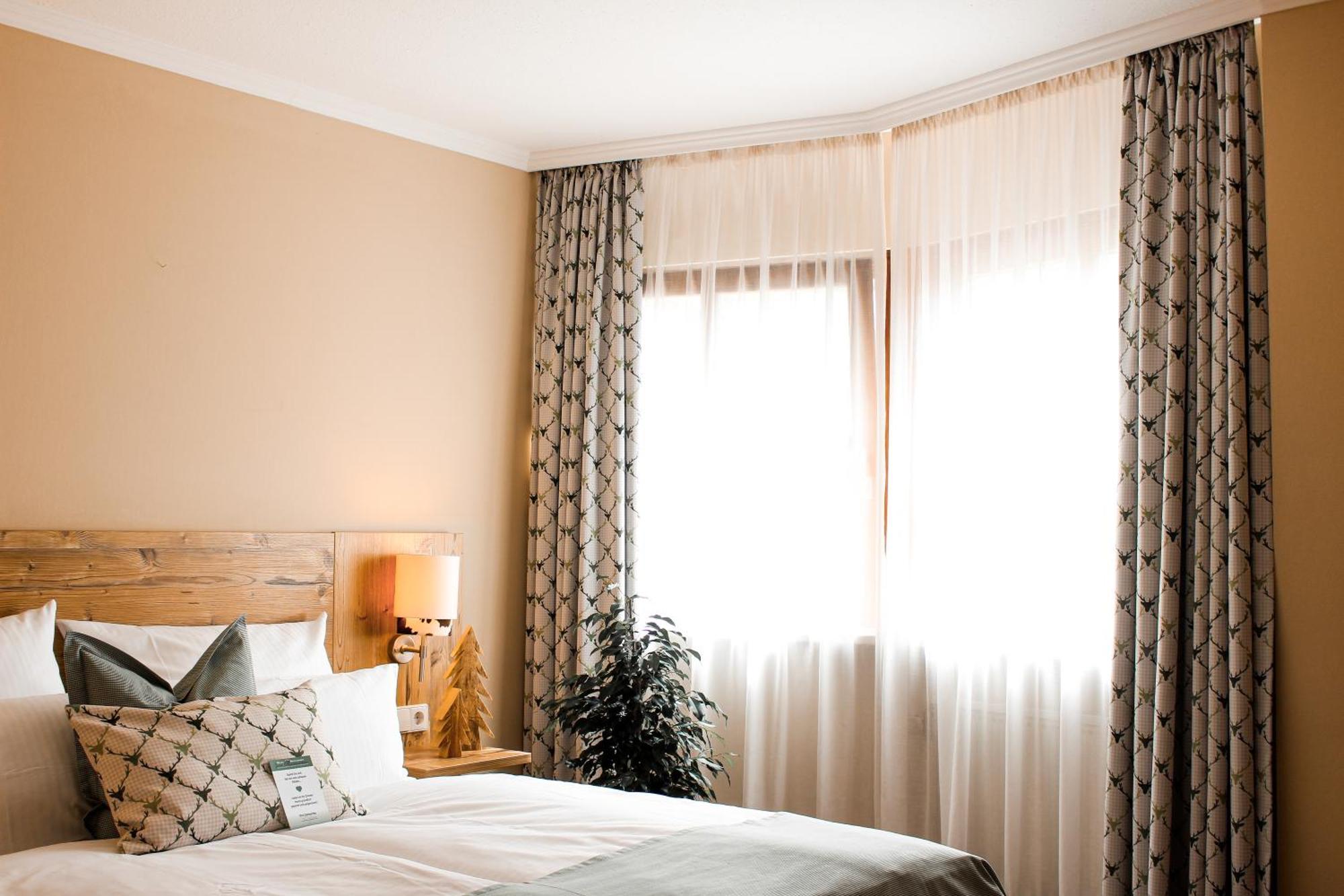 Hotel & Restaurant Zum Reussenstein Böblingen Eksteriør billede