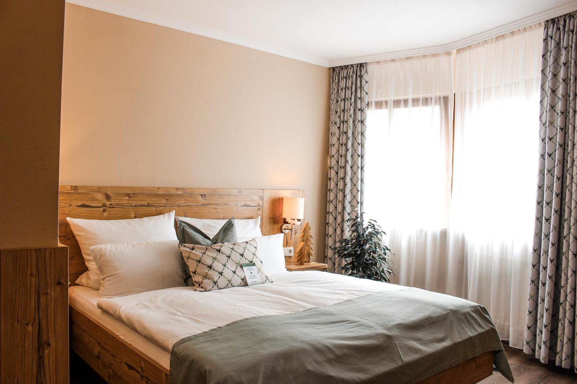 Hotel & Restaurant Zum Reussenstein Böblingen Eksteriør billede